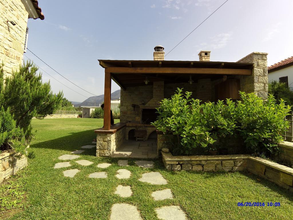 Villa Dimitra Erateini Exterior photo